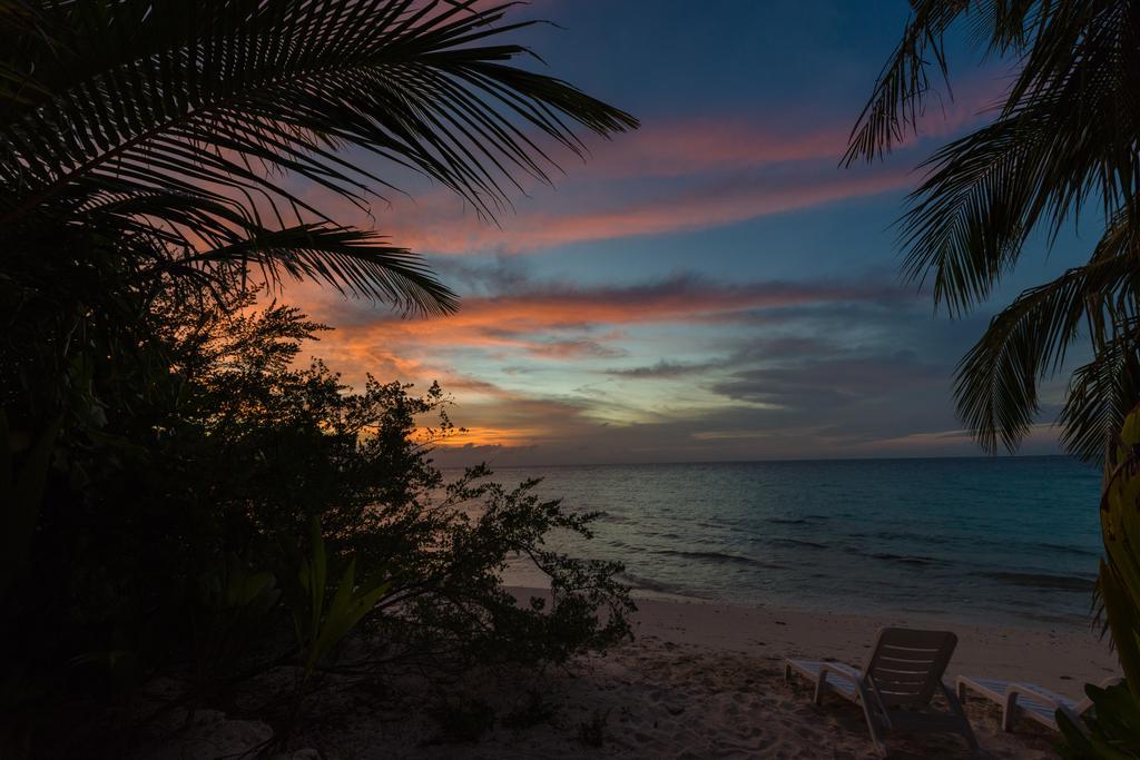 White Sand Dhigurah Dhigurah  Exterior photo