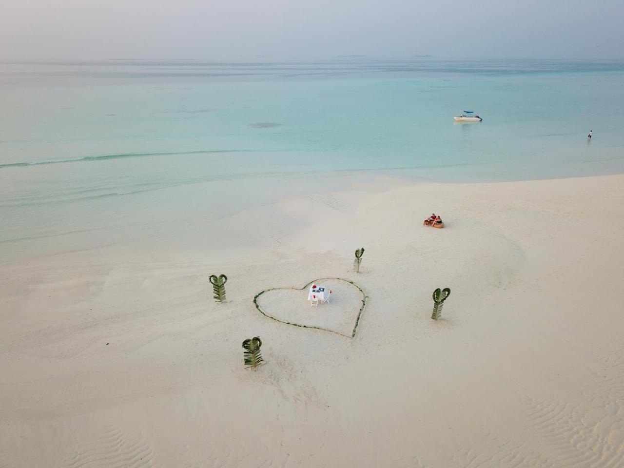 White Sand Dhigurah Dhigurah  Exterior photo